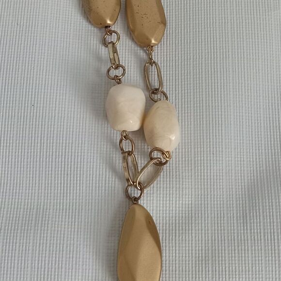 Express Gold Toned & White Alternating Beaded Tassel Pendant Statement Necklace - Picture 9 of 12